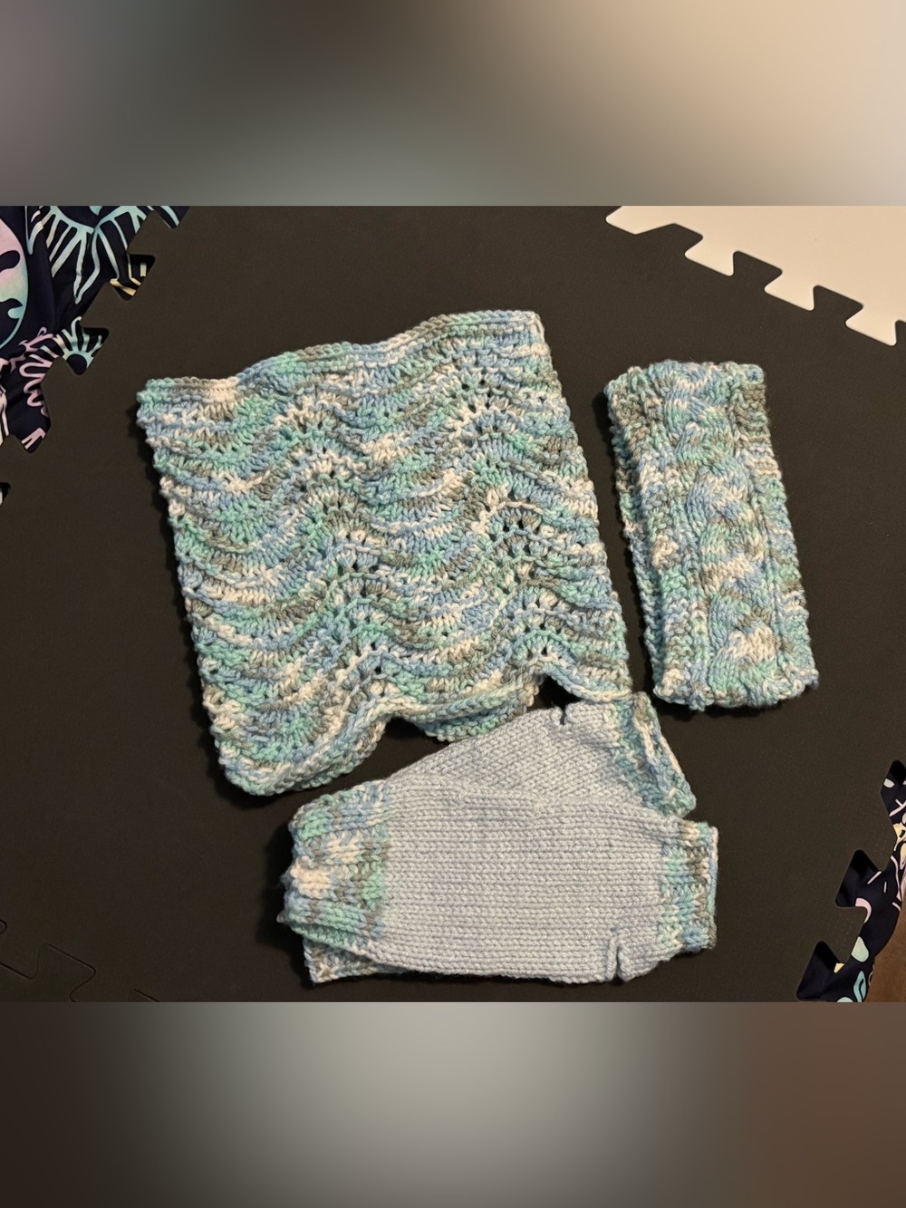 Crocheted set